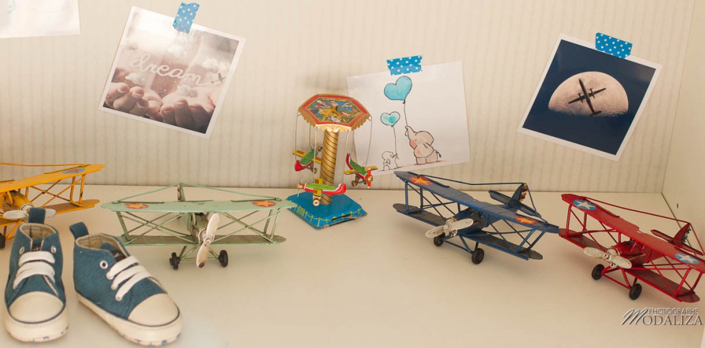 chambre nursery garçon nuage avions aviateur déco